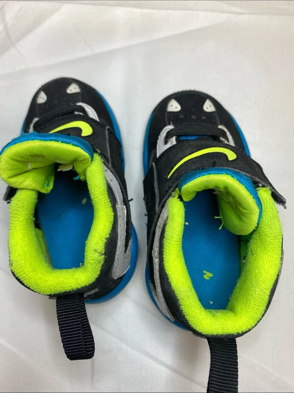 Nike Diamond Turf 2 shoes size 5C 11cm